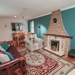Дом отдыха 17 Costa Way Пикеринг
