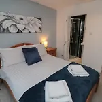 17 Costa Way Пикеринг