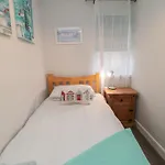17 Costa Way * Пикеринг